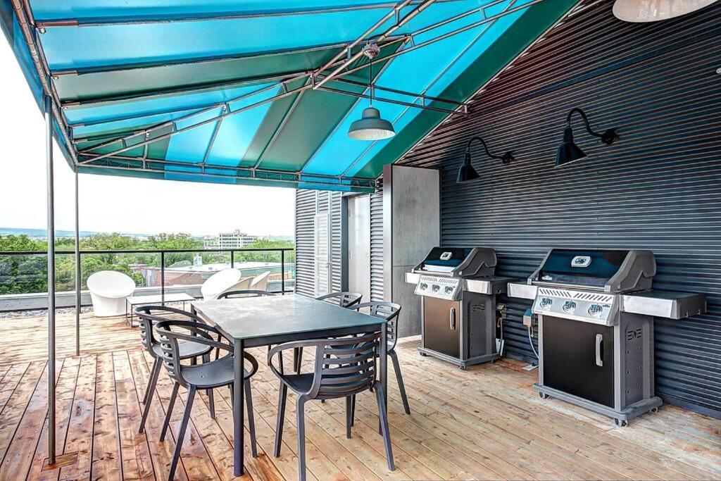 Good Vibes Only -Modern And Spacious 2 Bedroom Condo 4 Beds Free Parking, Gym Ville de Québec Extérieur photo