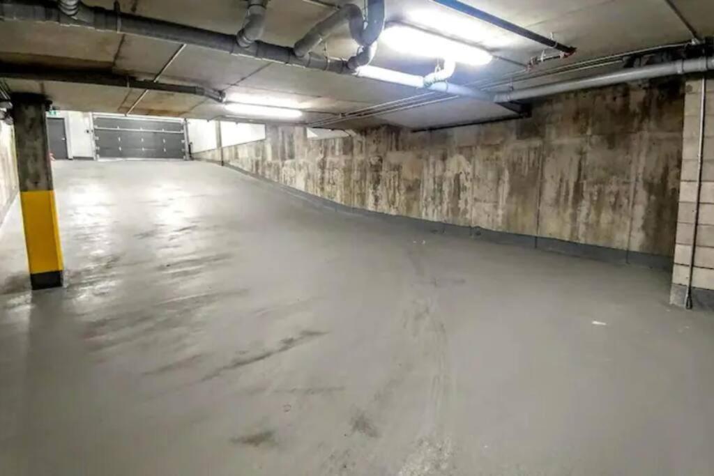 Good Vibes Only -Modern And Spacious 2 Bedroom Condo 4 Beds Free Parking, Gym Ville de Québec Extérieur photo