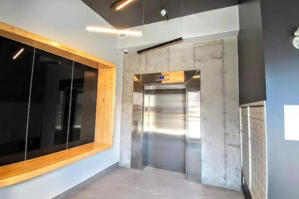 Good Vibes Only -Modern And Spacious 2 Bedroom Condo 4 Beds Free Parking, Gym Ville de Québec Extérieur photo