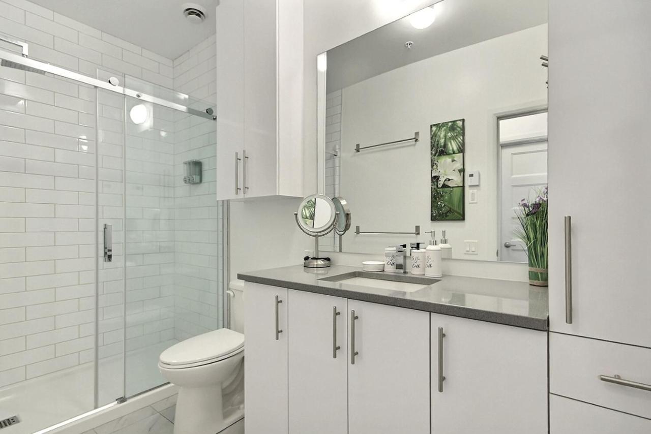 Good Vibes Only -Modern And Spacious 2 Bedroom Condo 4 Beds Free Parking, Gym Ville de Québec Extérieur photo